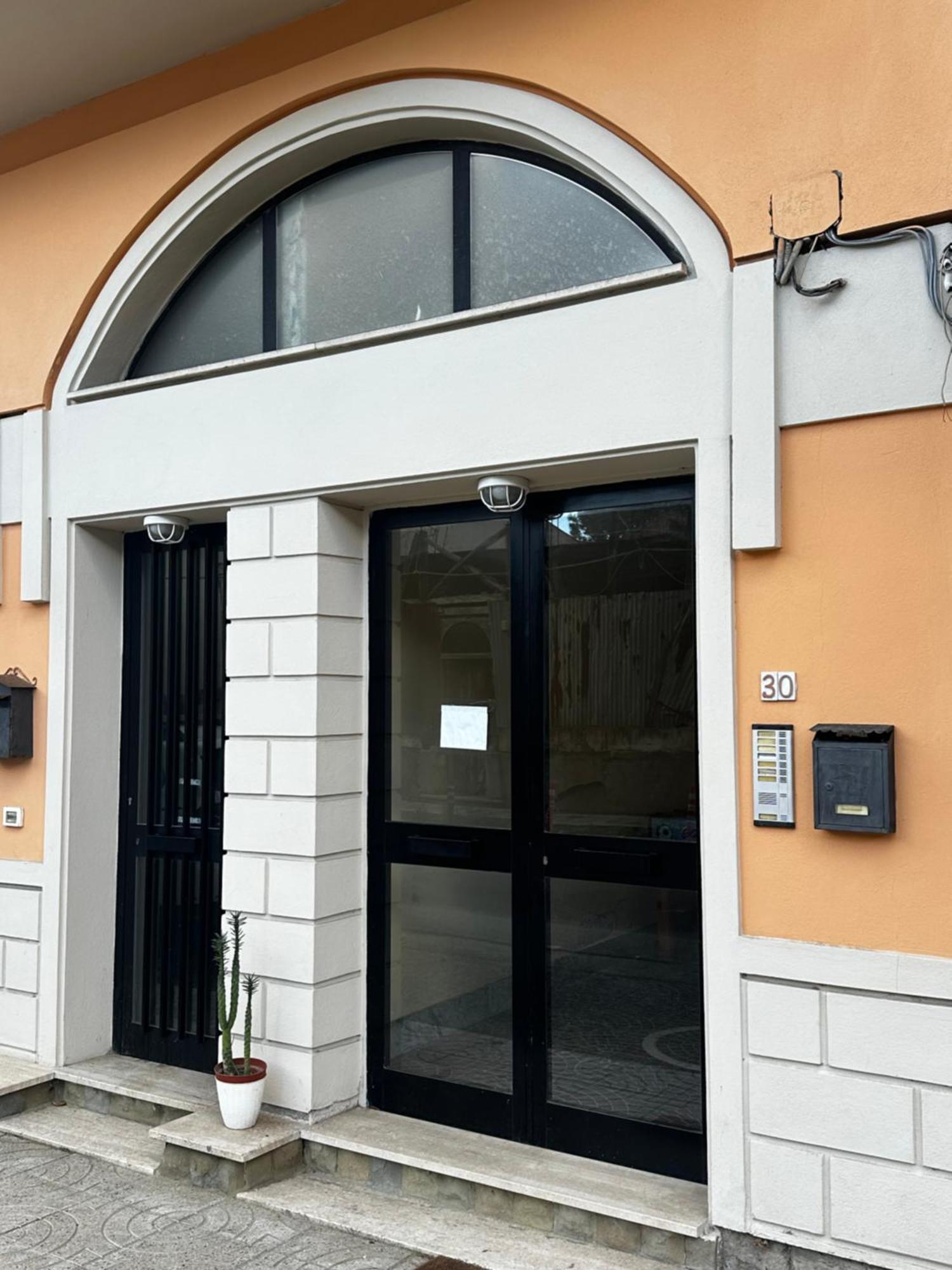 La Dea Del Mare Apartment Шила Екстериор снимка